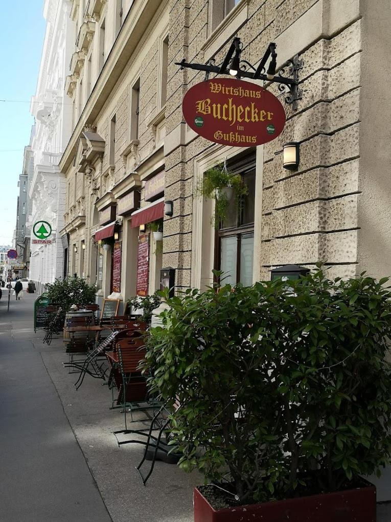 Moderne trifft Tradition im Herzen Wiens Exterior foto